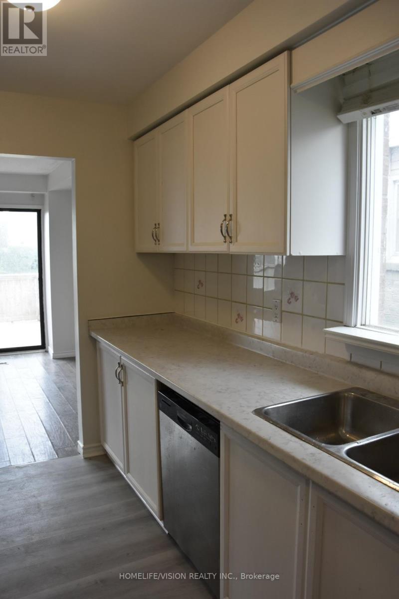 307 Bristol Crescent, Oshawa (Vanier), Ontario  L1J 8J7 - Photo 7 - E12470684