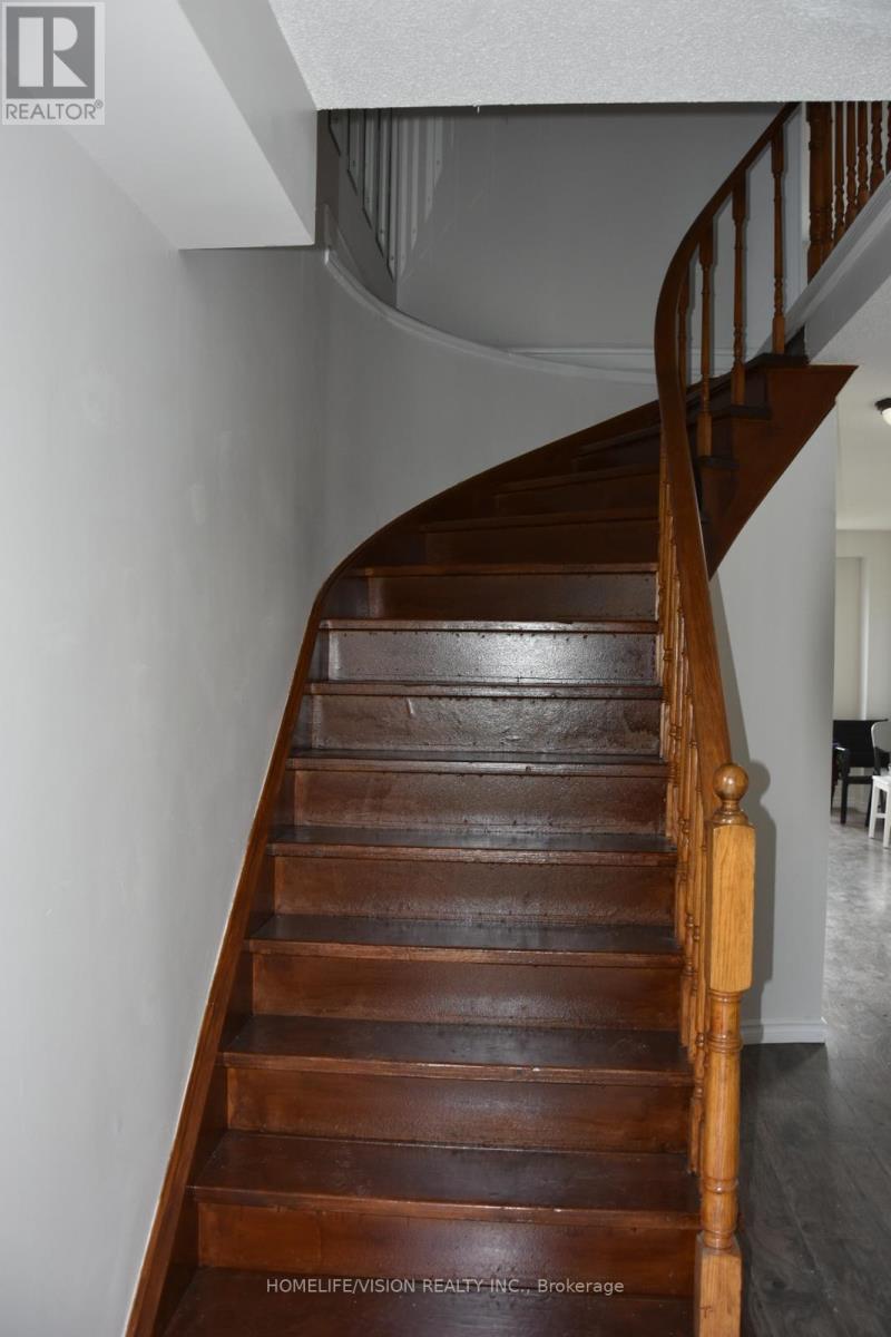 307 Bristol Crescent, Oshawa (Vanier), Ontario  L1J 8J7 - Photo 4 - E12470684