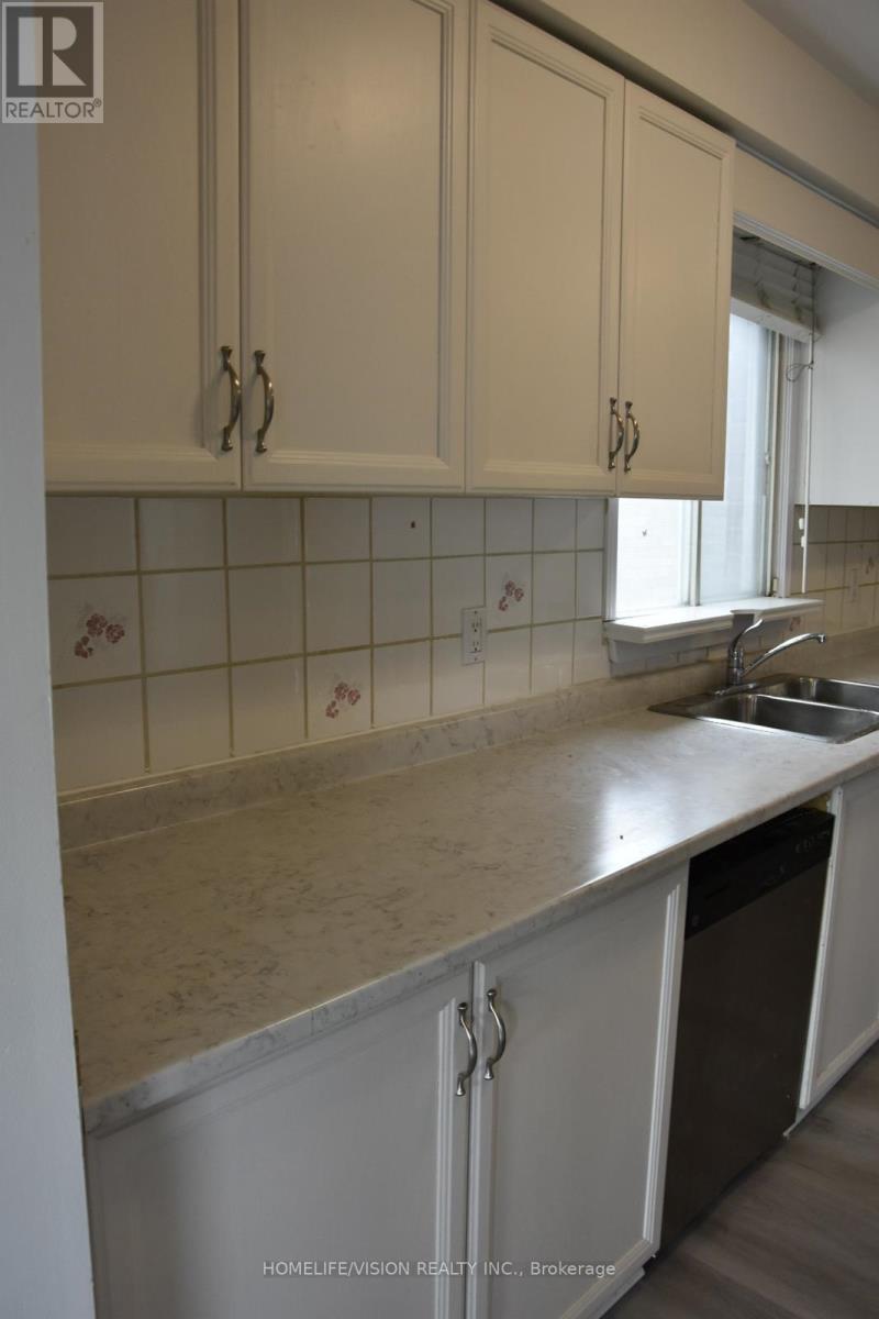 307 Bristol Crescent, Oshawa (Vanier), Ontario  L1J 8J7 - Photo 6 - E12470684