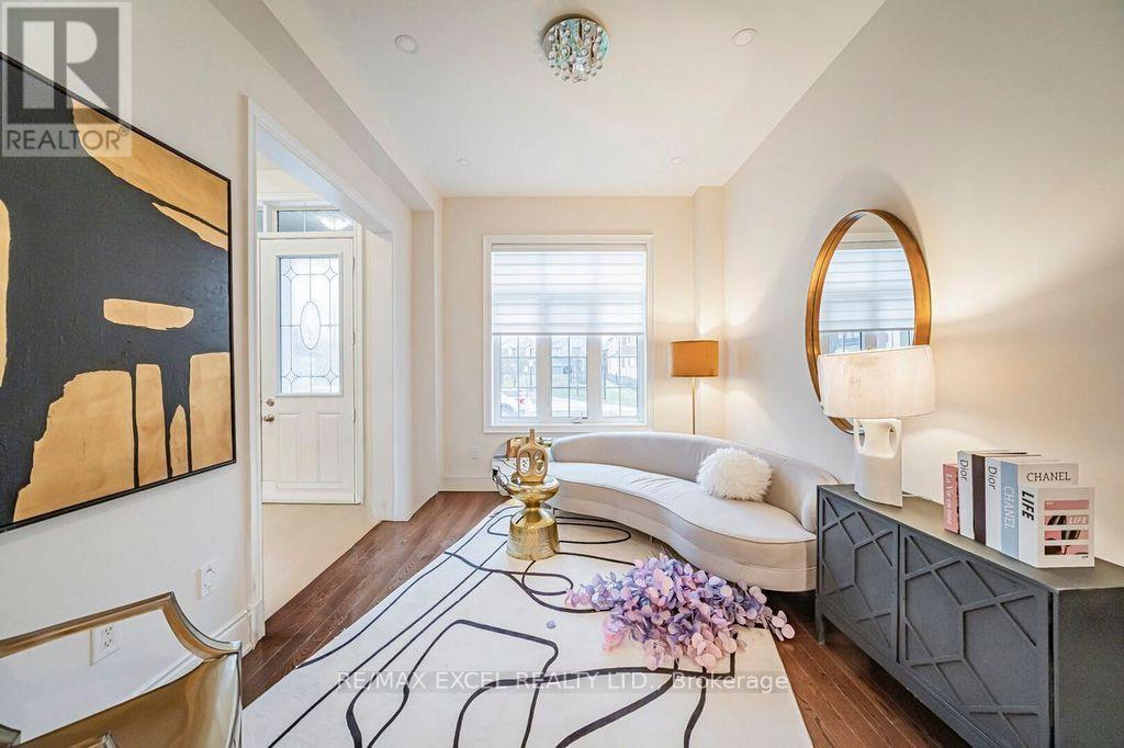 3178 Buttonbush Trail, Oakville, Ontario  L6H 0T4 - Photo 3 - W12644392