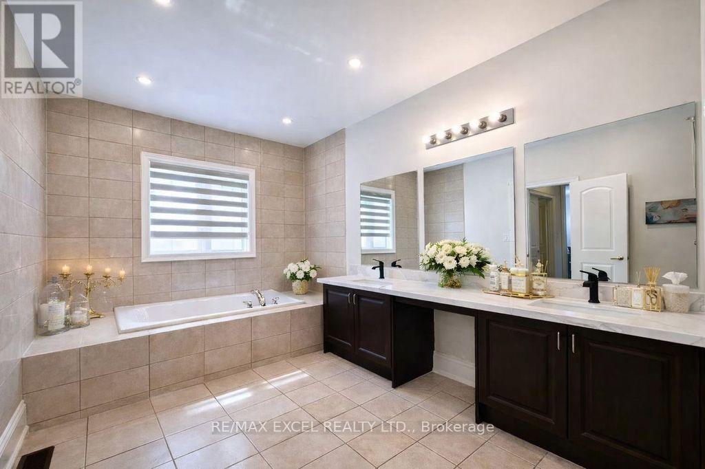 3178 Buttonbush Trail, Oakville, Ontario  L6H 0T4 - Photo 38 - W12644392