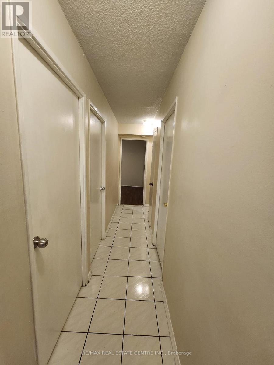 1012 - 45 Sunrise Avenue, Toronto, Ontario  M4A 2S3 - Photo 11 - C12640530