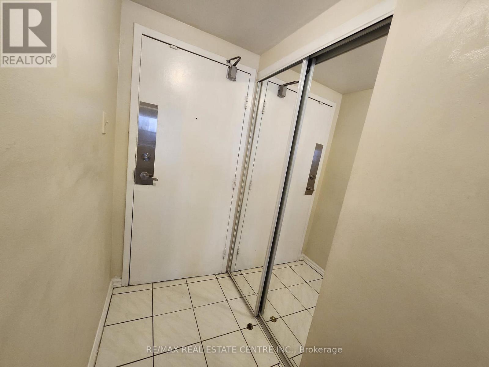 1012 - 45 Sunrise Avenue, Toronto, Ontario  M4A 2S3 - Photo 10 - C12640530