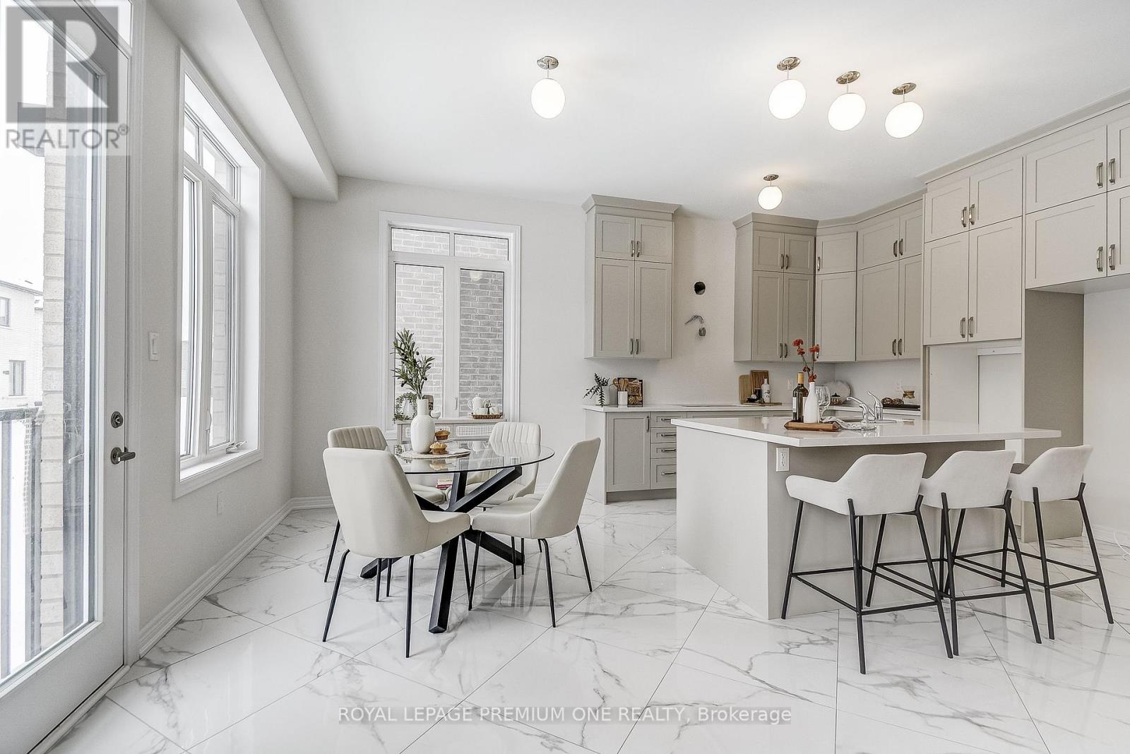 884 Plum Place, Milton, Ontario  L9T 7E7 - Photo 20 - W12368297