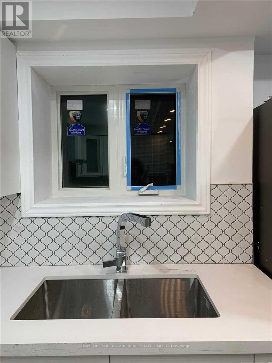 20 Meltwater Crescent, Brampton, Ontario  L6P 3V8 - Photo 3 - W12644672