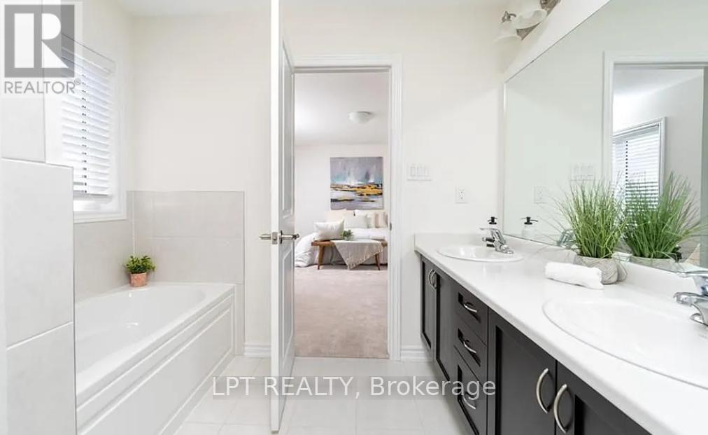 4 Bilanski Farm Road, Brantford, Ontario  N3S 0J4 - Photo 12 - X12644670