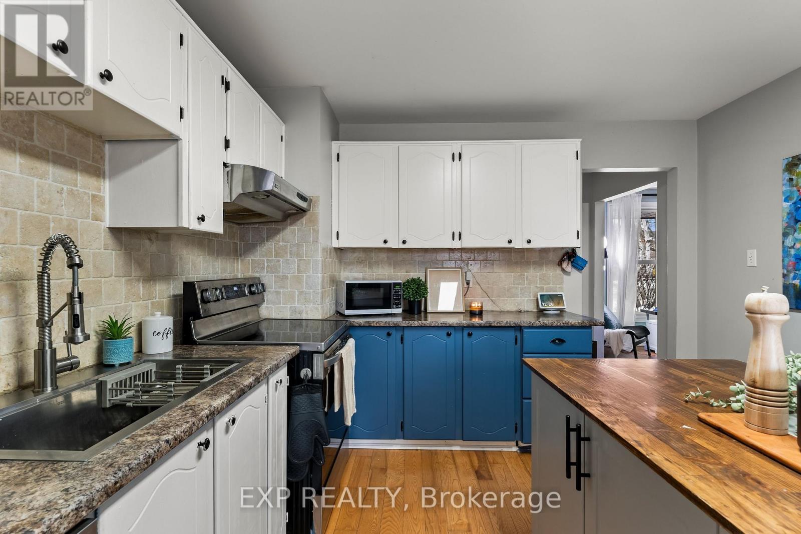 17 Glaceport Avenue, Hamilton, Ontario  L9H 7E2 - Photo 11 - X12644676