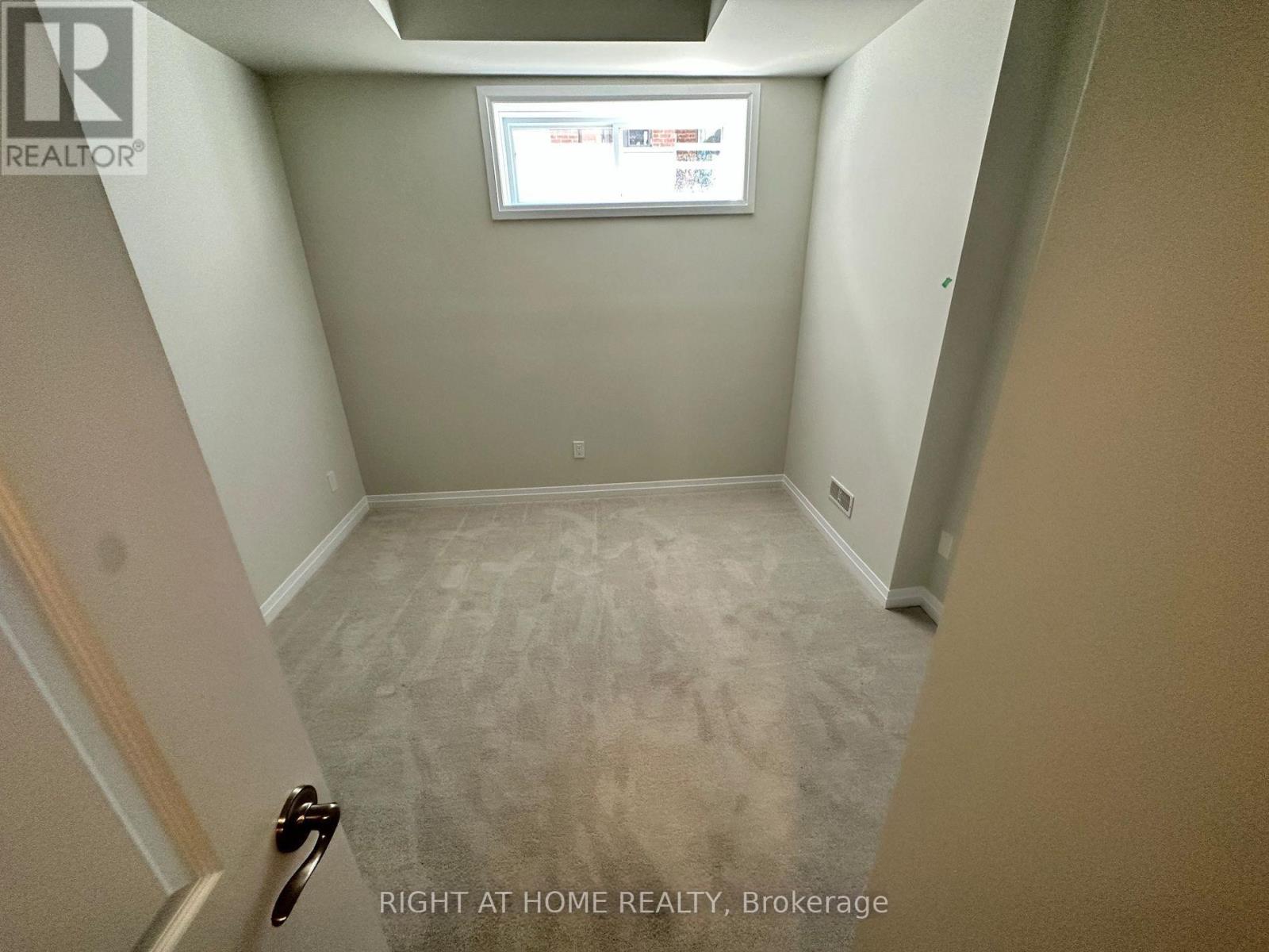 113 - 25 Isherwood Avenue, Cambridge, Ontario  N1R 0E2 - Photo 10 - X12644682