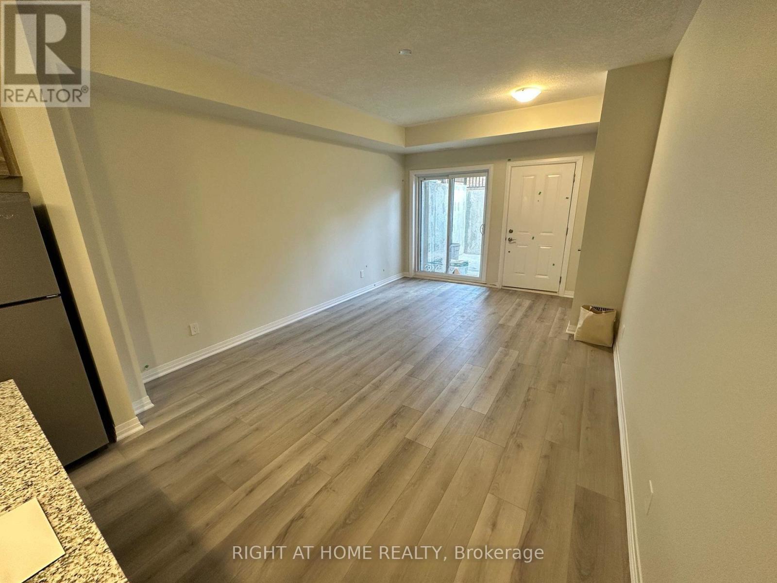 113 - 25 Isherwood Avenue, Cambridge, Ontario  N1R 0E2 - Photo 3 - X12644682