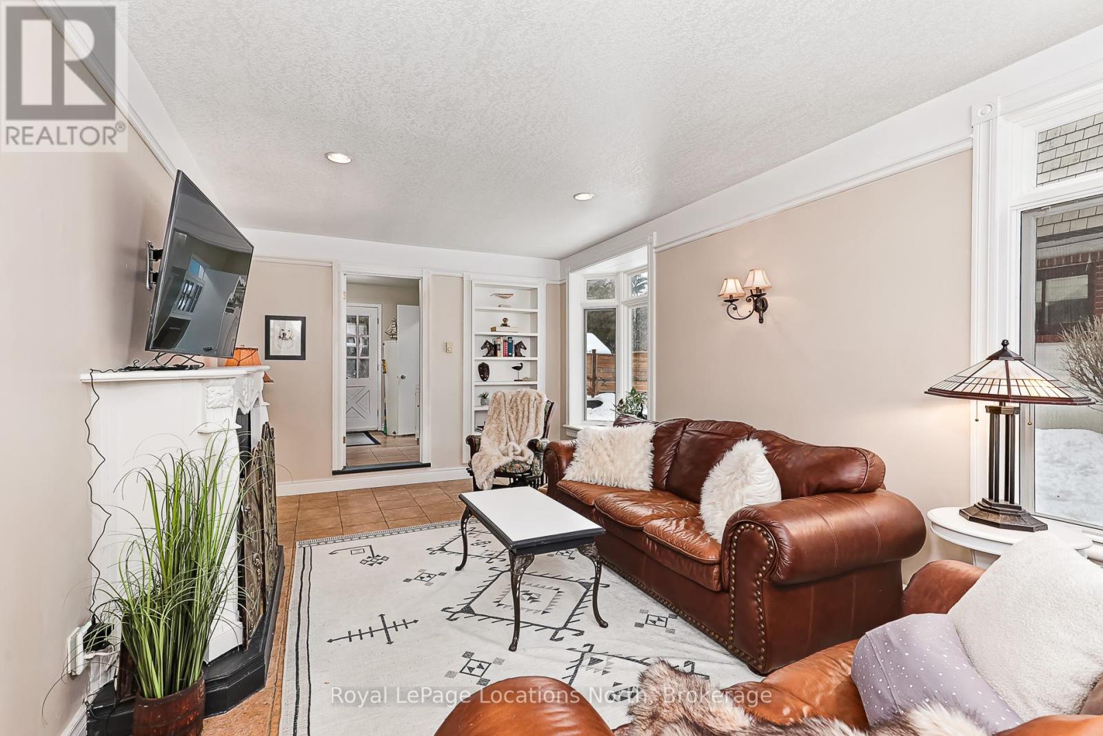 2 Sunset Court, Collingwood, Ontario  L9Y 4Y3 - Photo 8 - S12644698