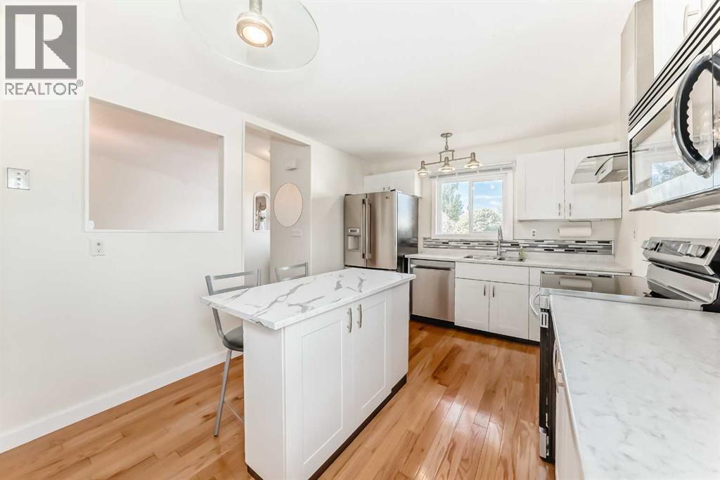 35 Ray Avenue, Red Deer, Alberta  T4P 3B9 - Photo 6 - A2260723