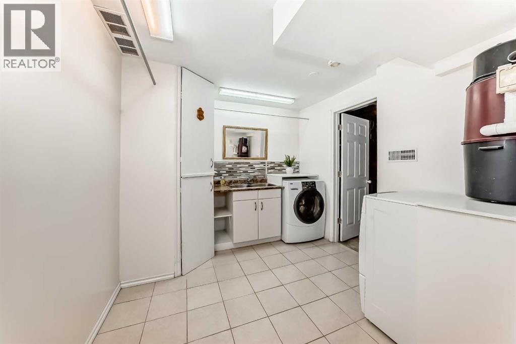 35 Ray Avenue, Red Deer, Alberta  T4P 3B9 - Photo 33 - A2260723