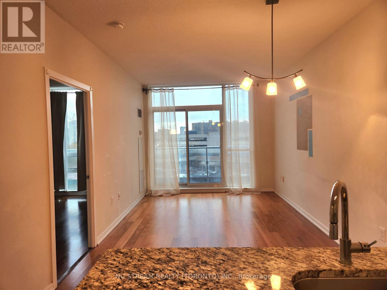 414 - 70 Forest Manor Road, Toronto, Ontario  M2J 0A9 - Photo 7 - C12644712