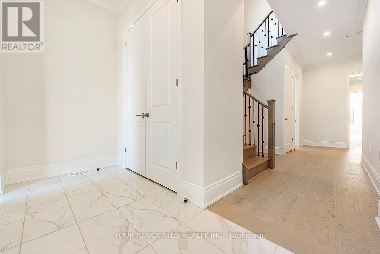 125 Timber Creek Boulevard, Vaughan, Ontario  L4H 3X8 - Photo 3 - N12644700