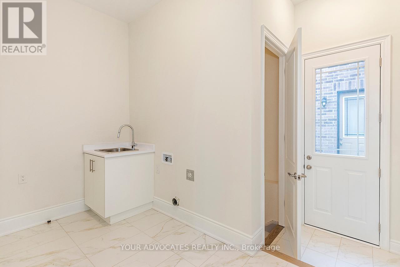 125 Timber Creek Boulevard, Vaughan, Ontario  L4H 3X8 - Photo 5 - N12644700