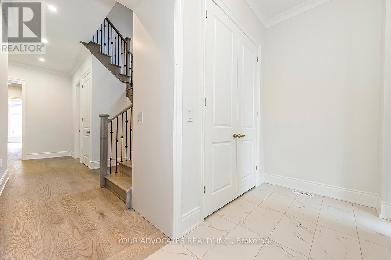 137 Timber Creek Boulevard, Vaughan, Ontario  L4H 3X8 - Photo 3 - N12644702