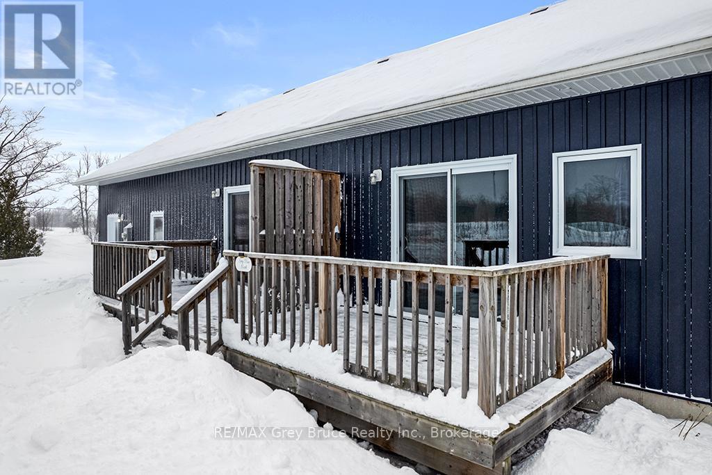 1379 West Road, Northern Bruce Peninsula, Ontario  N0H 1W0 - Photo 40 - X12526262