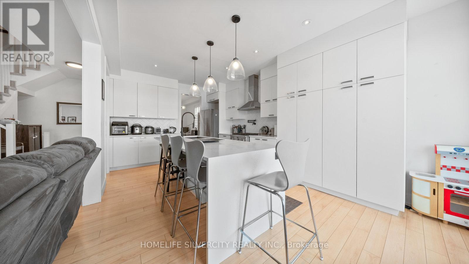 93 Gillespie Drive, Brantford, Ontario  N3T 0K5 - Photo 18 - X12644714