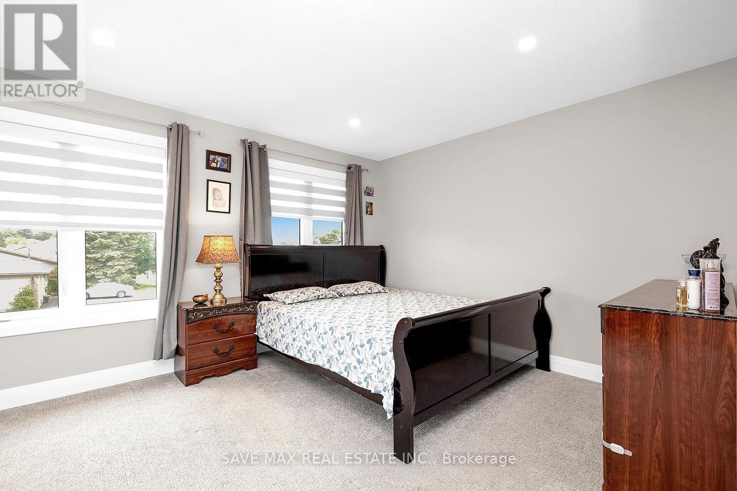 23 Forfar Avenue, Kitchener, Ontario  N2B 2Z7 - Photo 21 - X12644716