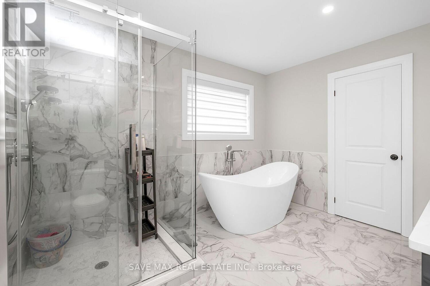 23 Forfar Avenue, Kitchener, Ontario  N2B 2Z7 - Photo 23 - X12644716