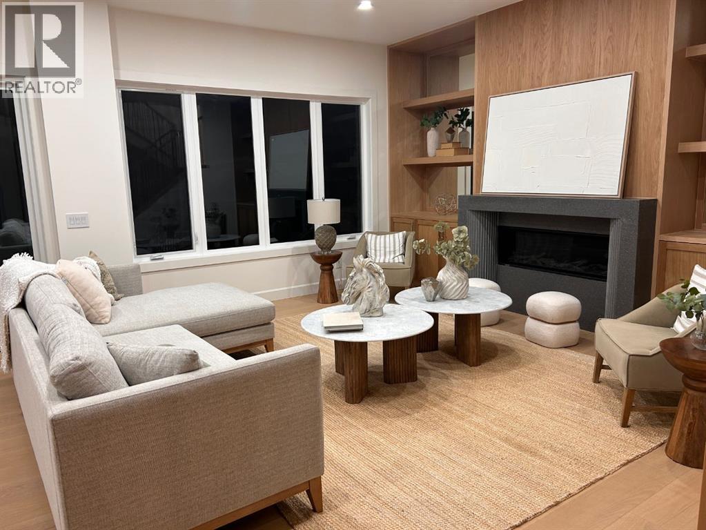 6312 Lacombe Way Sw, Calgary, Alberta  T3E 5T3 - Photo 6 - A2268933