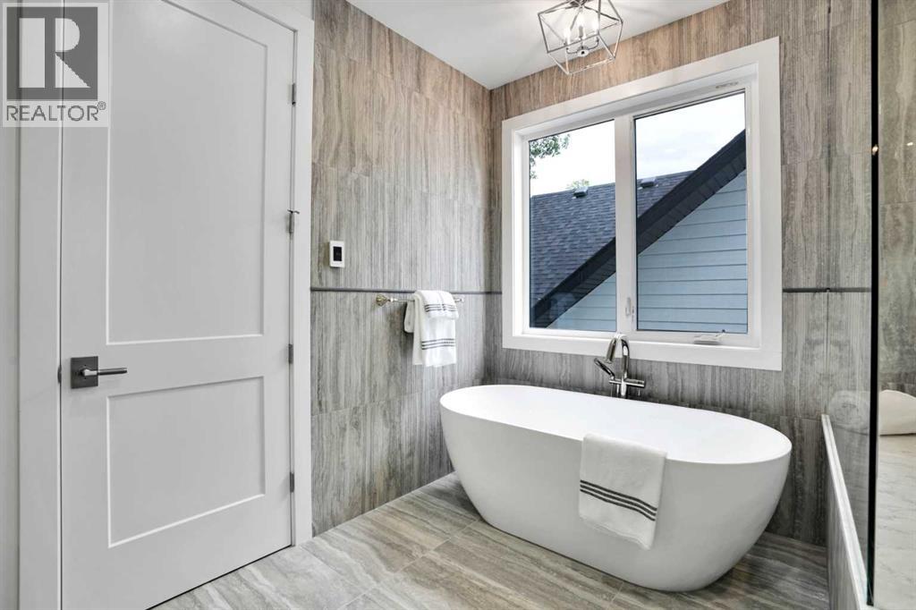 6312 Lacombe Way Sw, Calgary, Alberta  T3E 5T3 - Photo 26 - A2268933