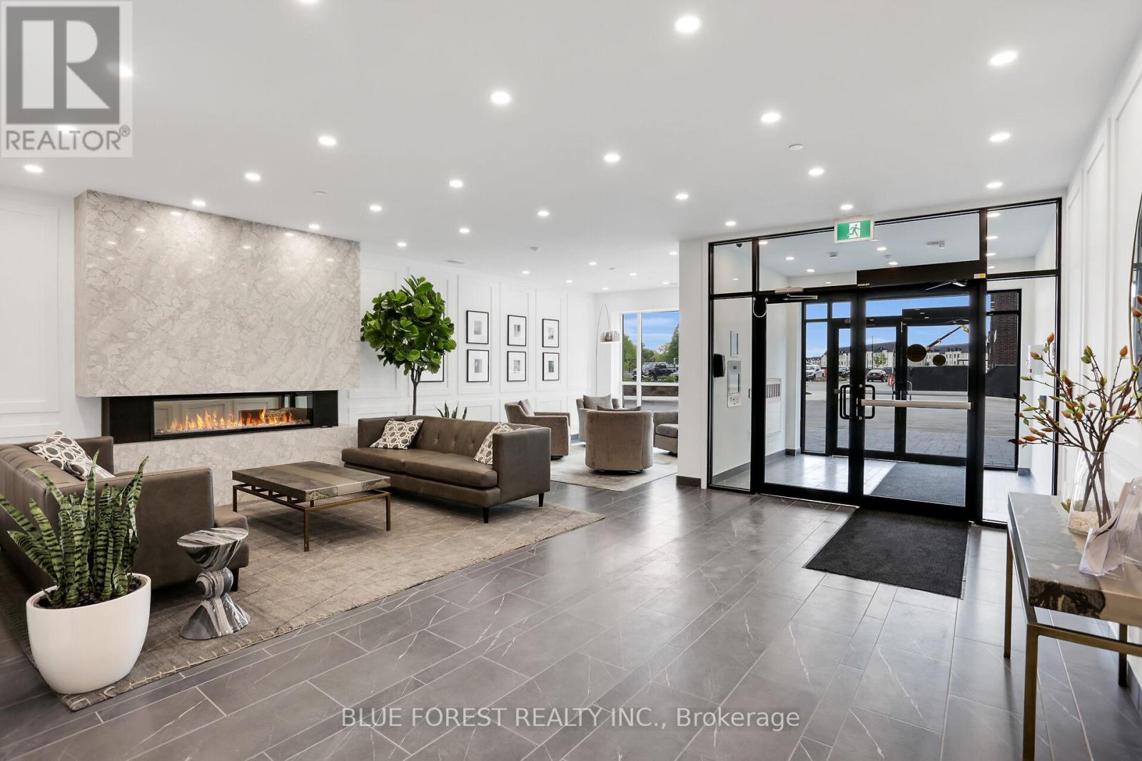 107 - 460 Callaway Road, London North, Ontario  N6G 0Z2 - Photo 4 - X12644752