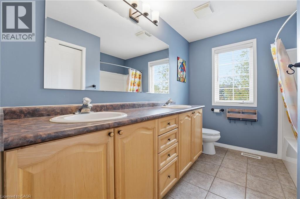 254 Kerwood Drive, Cambridge, Ontario  N3C 4M5 - Photo 25 - 40782425