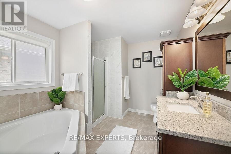 2104 Galloway Street, Innisfil, Ontario  L9S 0H5 - Photo 13 - N12644742