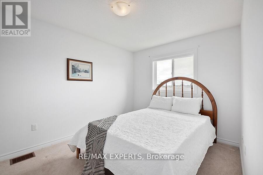 2104 Galloway Street, Innisfil, Ontario  L9S 0H5 - Photo 16 - N12644742