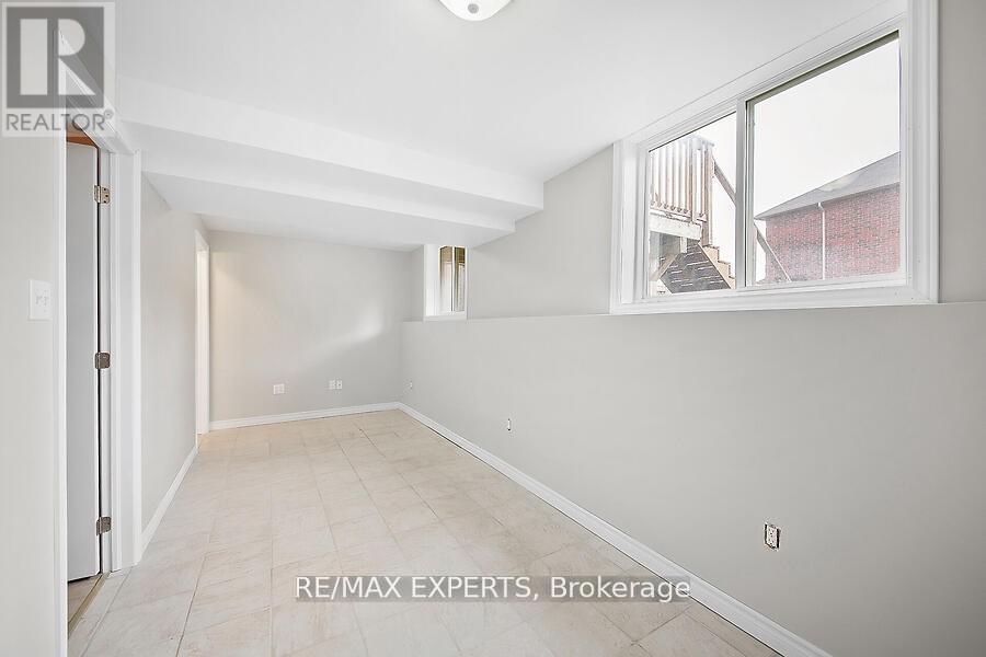 2104 Galloway Street, Innisfil, Ontario  L9S 0H5 - Photo 21 - N12644742