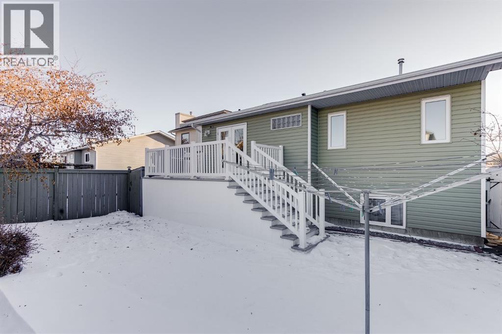 1808 Meadowbrook Gate Se, Airdrie, Alberta  T4A 2B4 - Photo 33 - A2269704