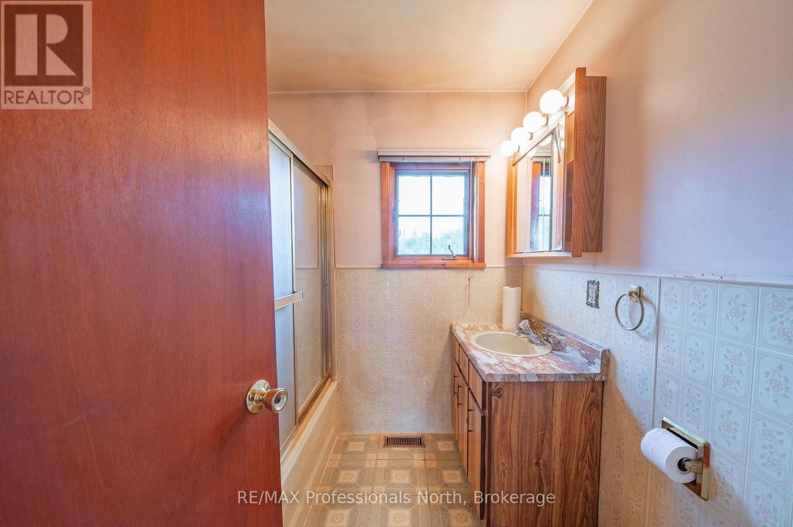 3204 Gelert Road, Minden Hills, Ontario  K0M 2K0 - Photo 20 - X12322071