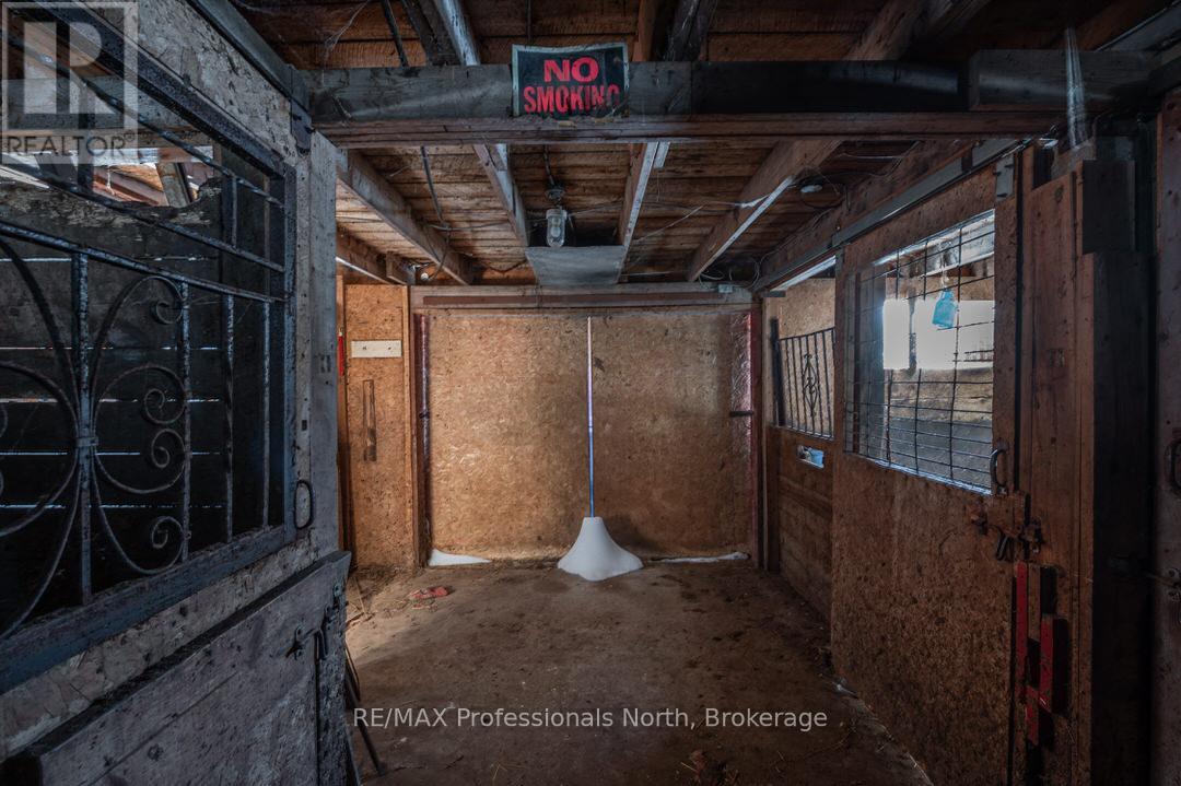 3204 Gelert Road, Minden Hills, Ontario  K0M 2K0 - Photo 35 - X12322071