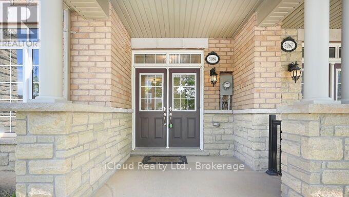 3069 Preserve Drive, Oakville, Ontario  L6M 0T6 - Photo 2 - W12644728