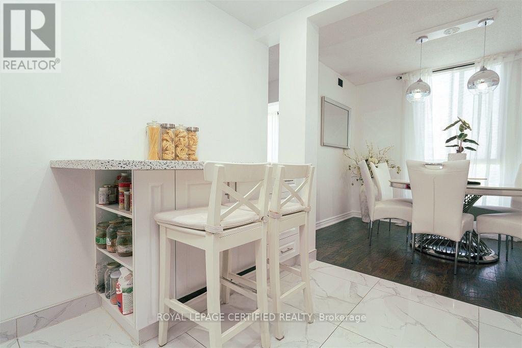 1907 - 145 Hillcrest Avenue, Mississauga, Ontario  L5B 3Z1 - Photo 16 - W12644748