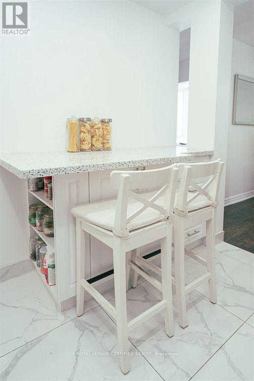 1907 - 145 Hillcrest Avenue, Mississauga, Ontario  L5B 3Z1 - Photo 19 - W12644748