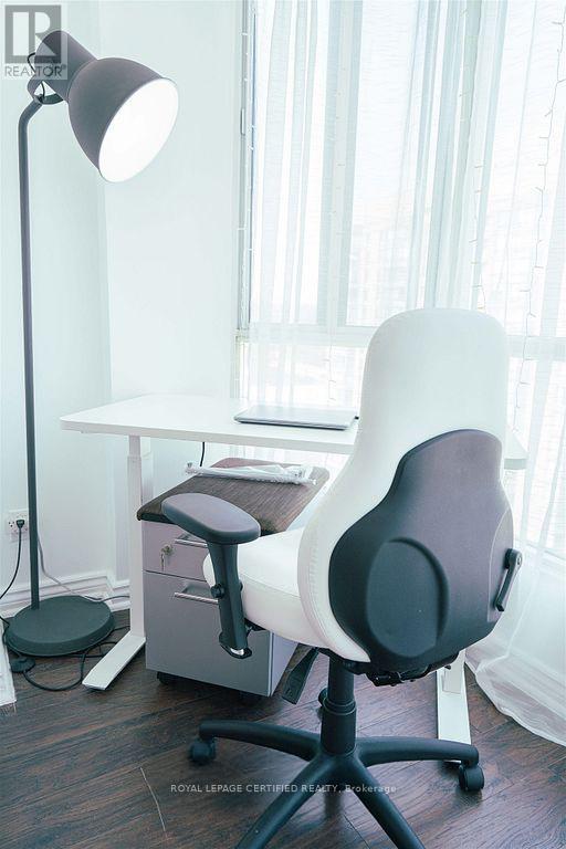 1907 - 145 Hillcrest Avenue, Mississauga, Ontario  L5B 3Z1 - Photo 20 - W12644748