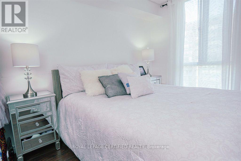 1907 - 145 Hillcrest Avenue, Mississauga, Ontario  L5B 3Z1 - Photo 39 - W12644748