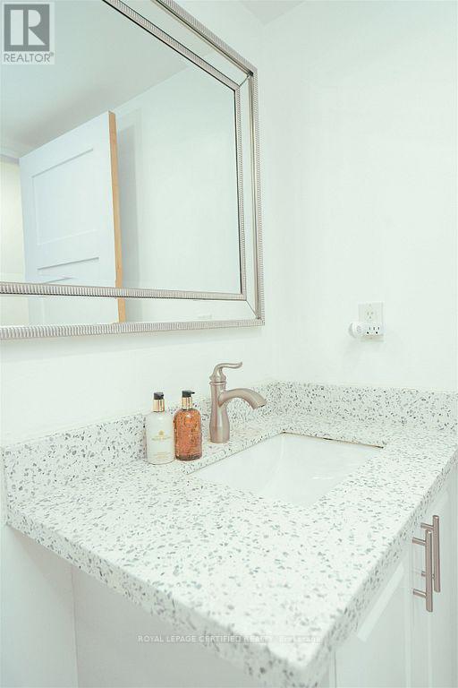 1907 - 145 Hillcrest Avenue, Mississauga, Ontario  L5B 3Z1 - Photo 8 - W12644748