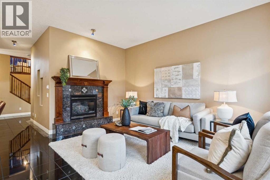 54 Discovery Ridge Gardens Sw, Calgary, Alberta  T3H 5L6 - Photo 3 - A2271424