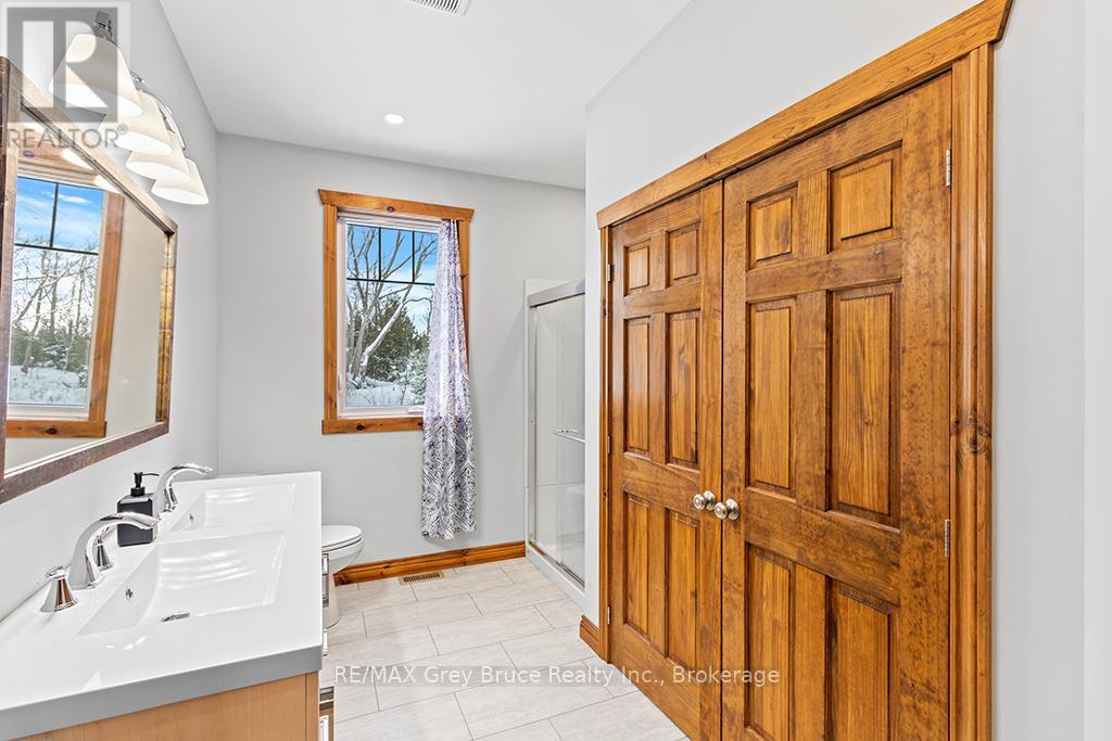 1379 West Road, Northern Bruce Peninsula, Ontario  N0H 1W0 - Photo 21 - X12526262