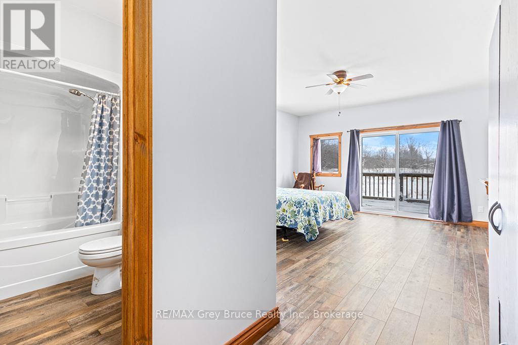 1379 West Road, Northern Bruce Peninsula, Ontario  N0H 1W0 - Photo 24 - X12526262