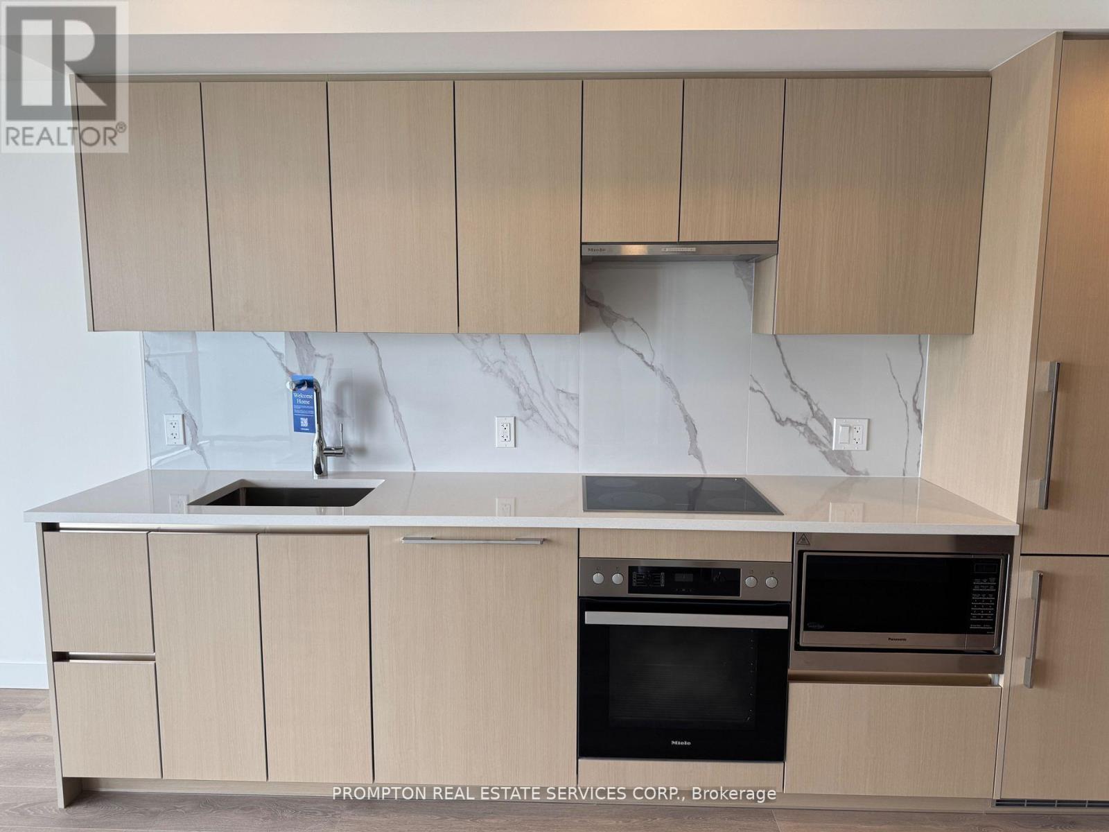 2801 - 3 Concord Cityplace Way, Toronto, Ontario  M5V 0X4 - Photo 7 - C12644774