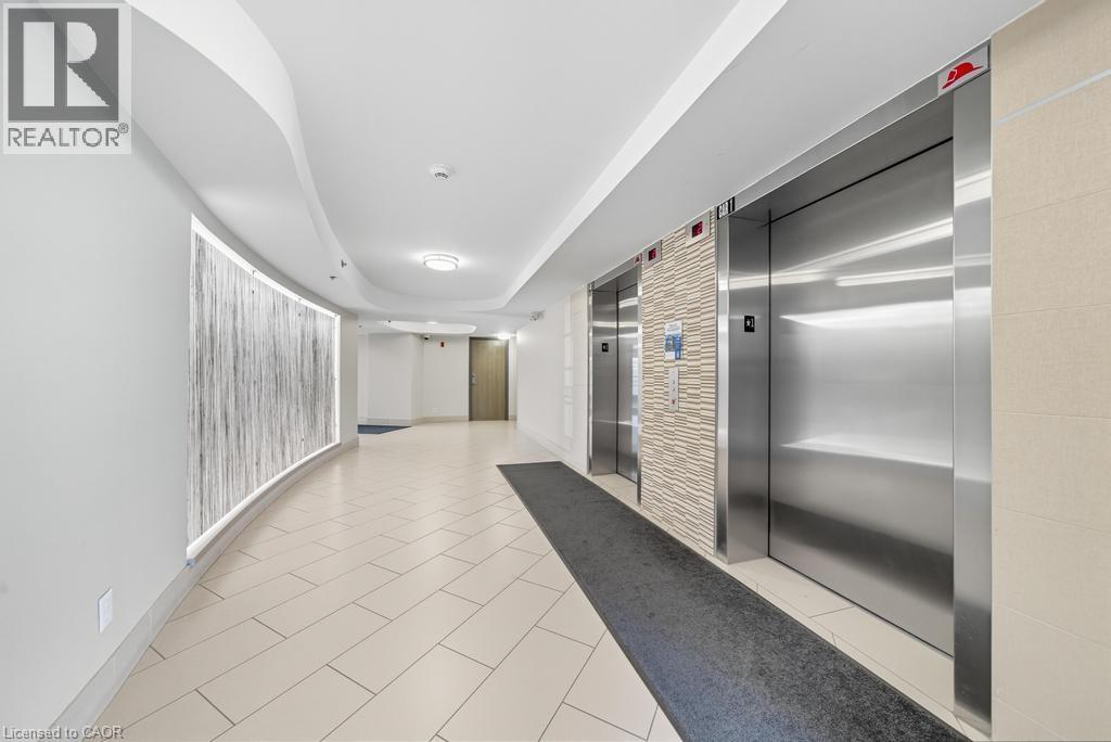 3070 Rotary Way Unit# 121, Burlington, Ontario  L7M 0H1 - Photo 3 - 40794628