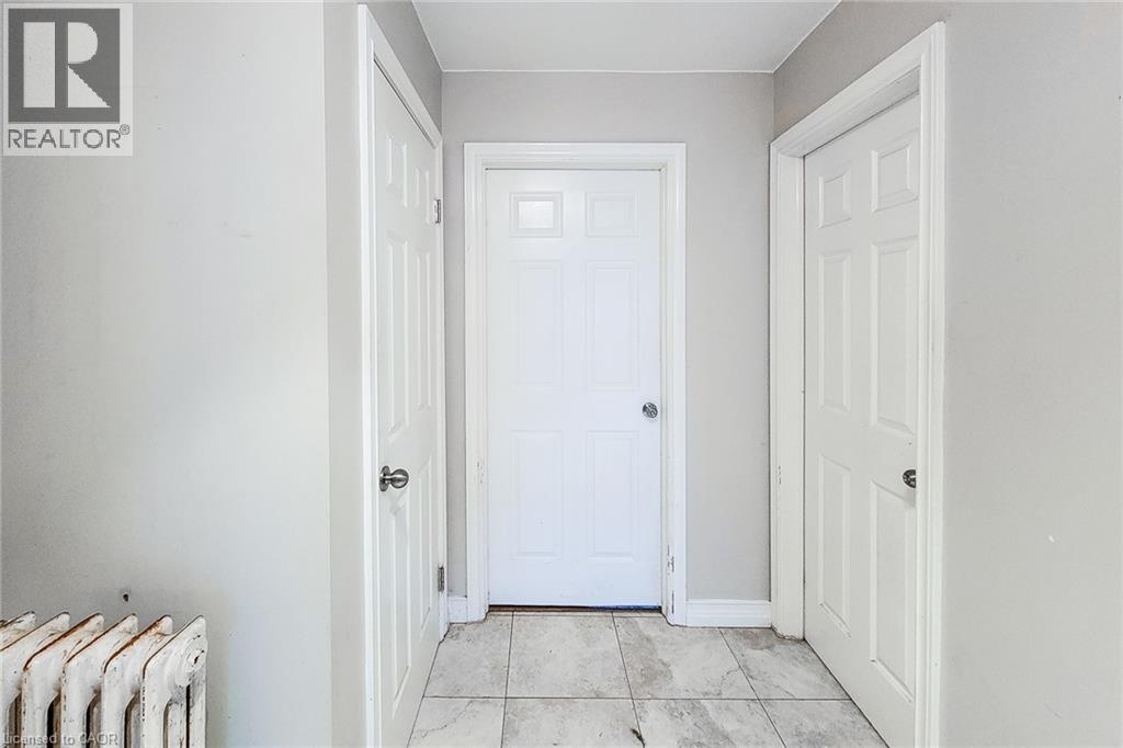 41 Lake Avenue Unit# Main, Stoney Creek, Ontario  L8E 1L2 - Photo 14 - 40794604