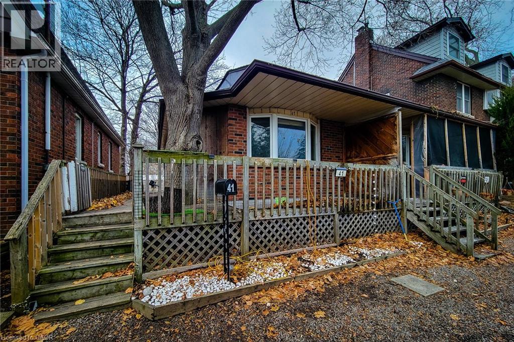 41 Lake Avenue Unit# Main, Stoney Creek, Ontario  L8E 1L2 - Photo 2 - 40794604