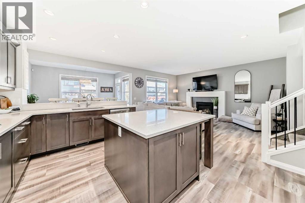 10 Riviera Place, Cochrane, Alberta  T4C 0V4 - Photo 5 - A2268429