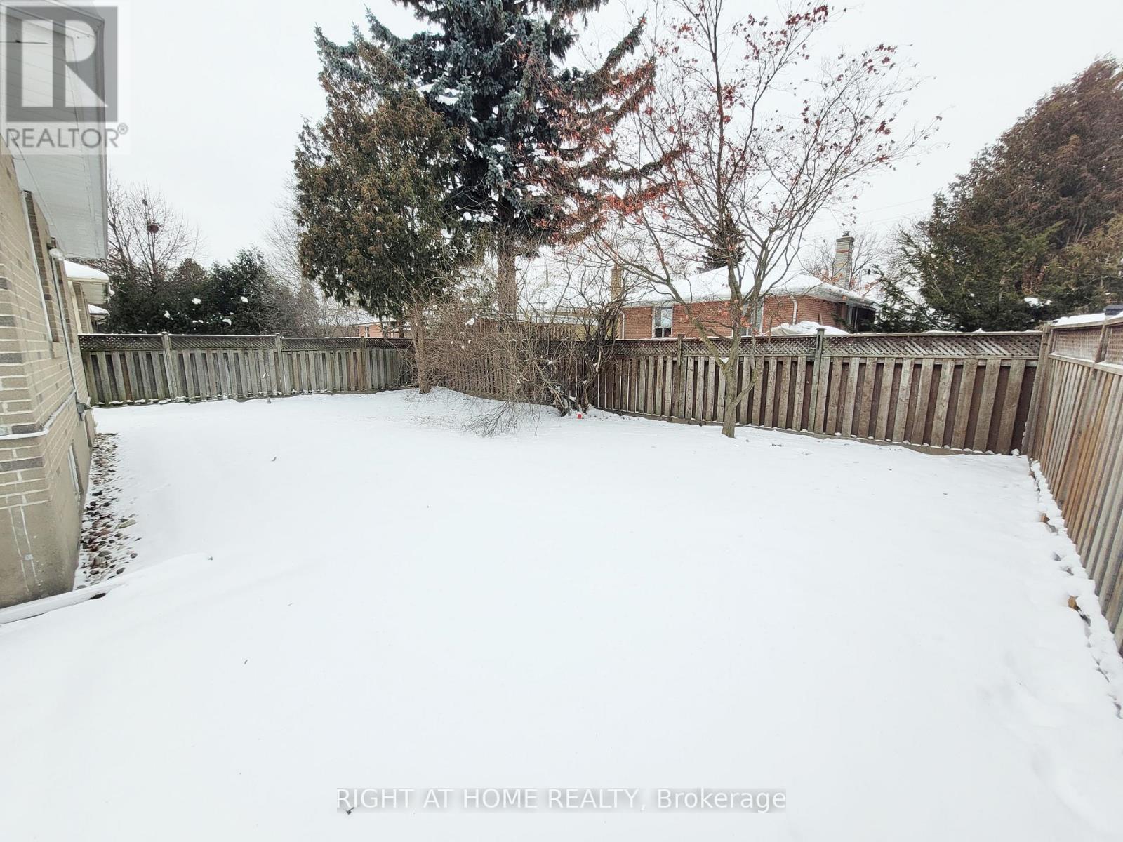 339 Boisdale Avenue, Richmond Hill, Ontario  L4C 1R4 - Photo 24 - N12638394