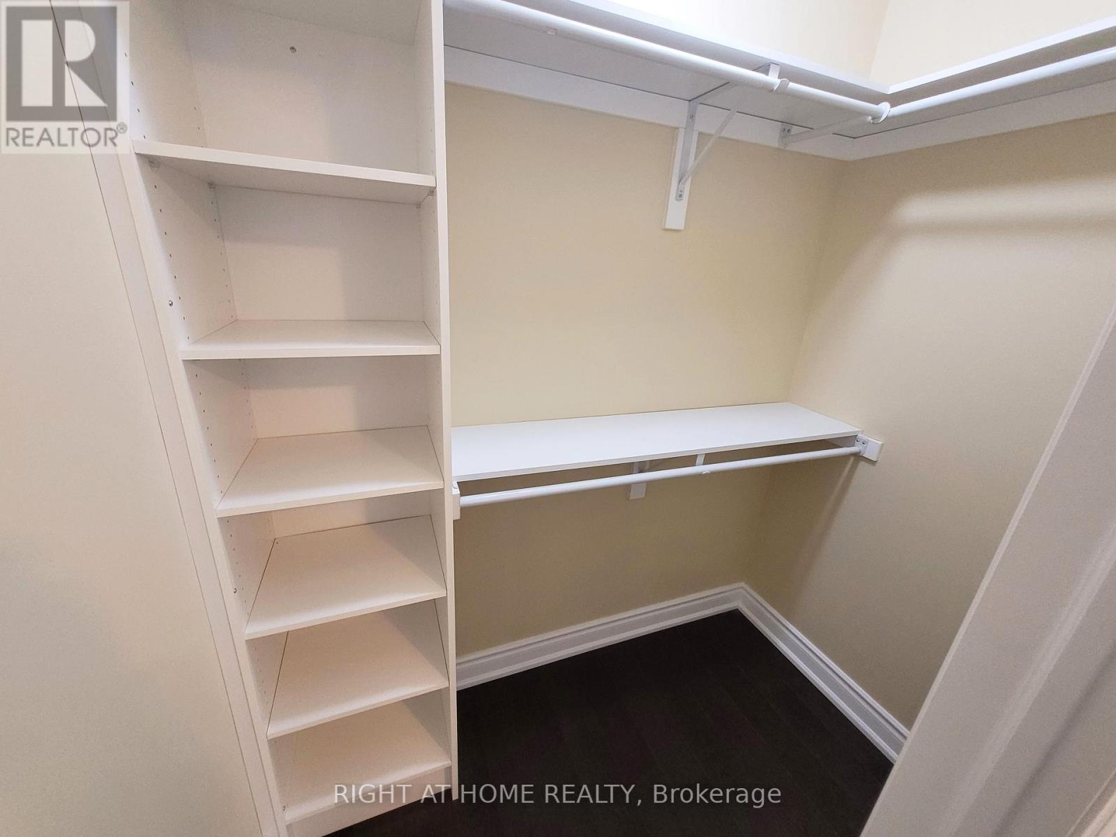 339 Boisdale Avenue, Richmond Hill, Ontario  L4C 1R4 - Photo 9 - N12638394